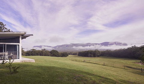 Bundaleer - Architect Designed, Stunning Views! - ACT Tourism 2