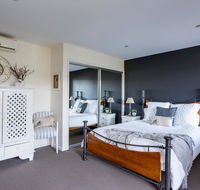 Bungalow on the Coast - ACT Tourism
