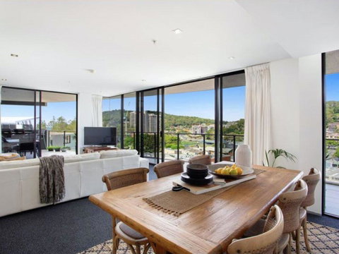 Burleigh Beach 2 Bedroom Apartment - ACT Tourism 0