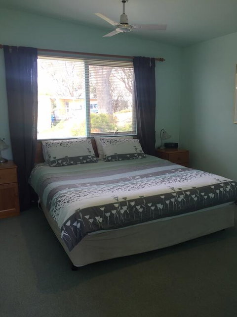 Burnt Creek Cottages - ACT Tourism 2