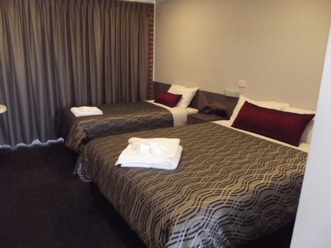 Bushman's Motor Inn - ACT Tourism 2