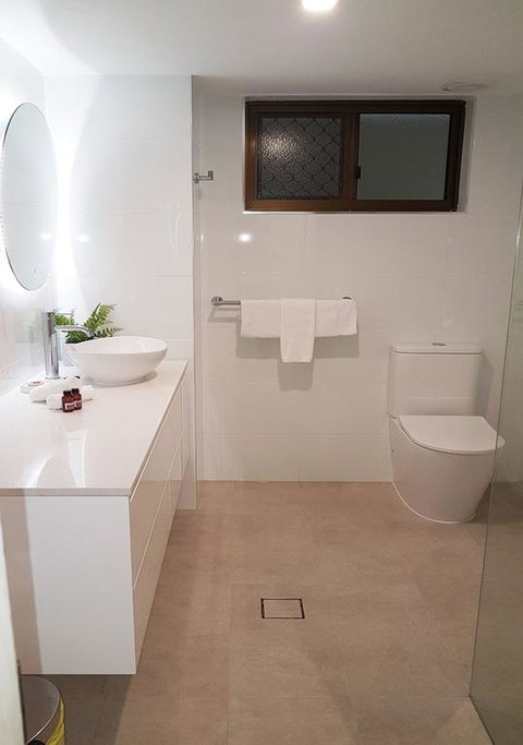 Byron Bay Beachfront Apartments - ACT Tourism 3