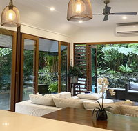 Byron By The Sea - ACT Tourism