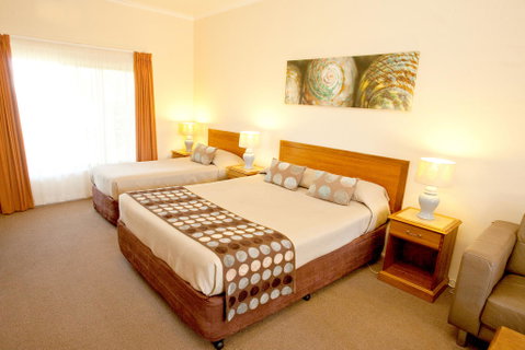 Byron Motor Lodge Motel - ACT Tourism 2