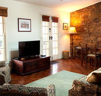 Byronsvale Vineyard and Accommodation - ACT Tourism