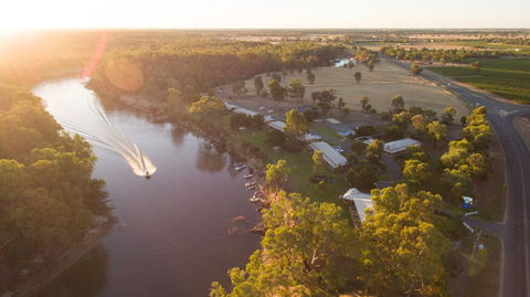 Cadell On The Murray Motel - ACT Tourism 0