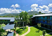 Cairns Adventure Lodge - includes All Meals served in the Dining Hall