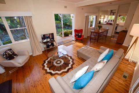 Calamandah House Of Blackheath - ACT Tourism 1