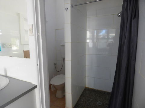 Calder Family Motel - ACT Tourism 1