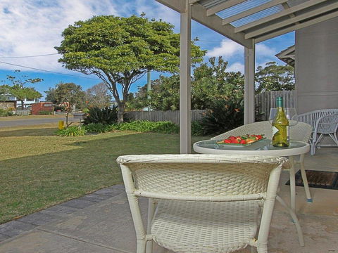 Callala Beach Cottage - Charm And Character - ACT Tourism 0
