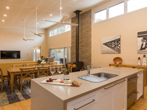 Callala Breeze - Access To Indoor Community Pool - ACT Tourism 0