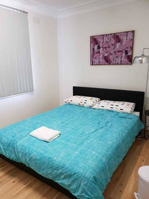 CAMPBELLTOWN HOLIDAY HOME 3 BED + FREE PARKING NCA039 - ACT Tourism 3