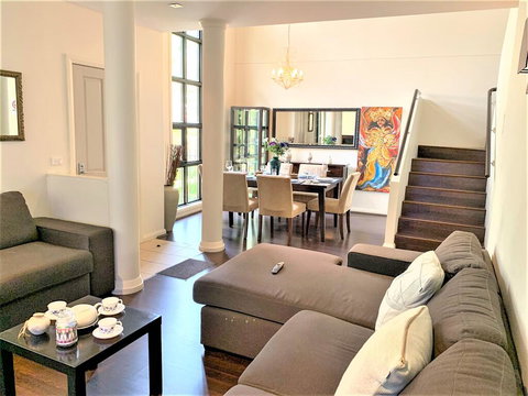 Campbelltown Most Sought After Park Central Home - ACT Tourism 3