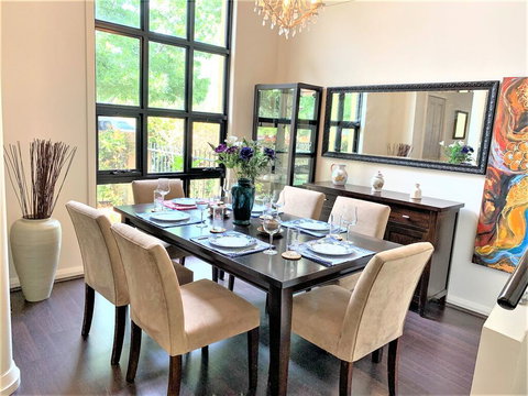 Campbelltown Most Sought After Park Central Home - ACT Tourism 2