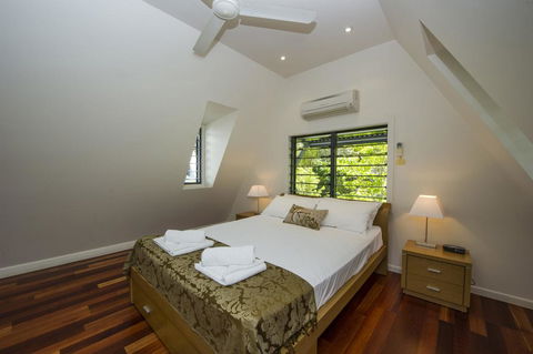 Canopy Chalet 10 - ACT Tourism 3