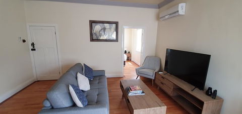 Canungra Hotel - ACT Tourism 3