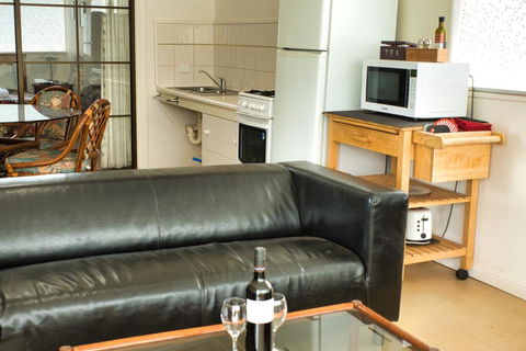 Cape Jervis Accommodation & Caravan Park - ACT Tourism 3