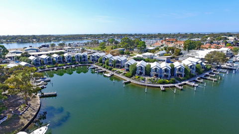 Captains Cove Resort - ACT Tourism 3