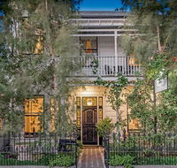 Captains Retreat Apartments and Cottages - ACT Tourism