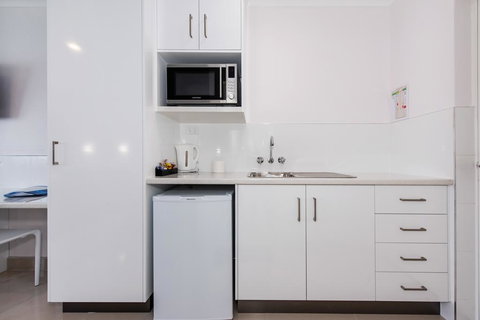 Casa Nostra Motel Mackay - ACT Tourism 3