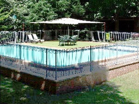 Casbak Alpine Units - ACT Tourism 2