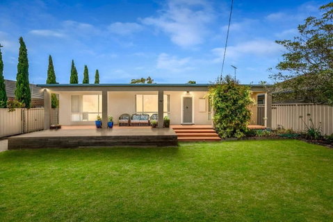 Casual Beachin It Family Getaway- With Bungalow On Beachfront - ACT Tourism 0