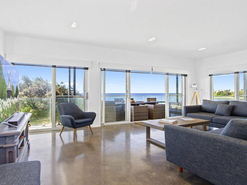 Catalina - Brand New House - ACT Tourism 2