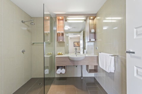 CBD Executive Apartments - ACT Tourism 0