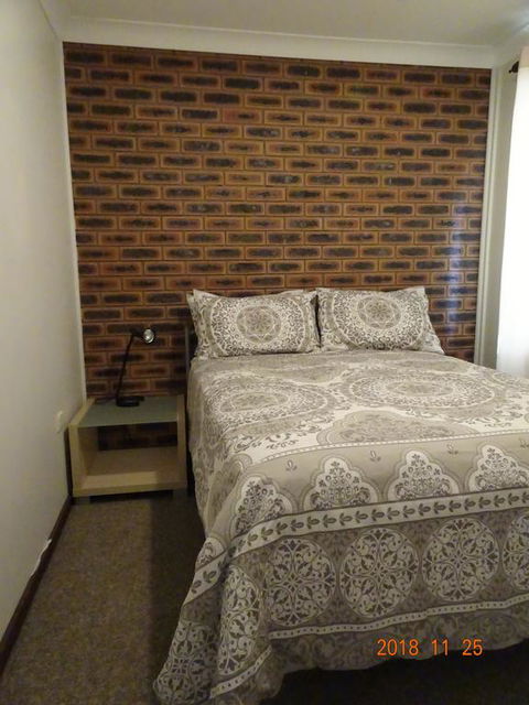 CCC - Central Clean Comfortable Apartment - ACT Tourism 3