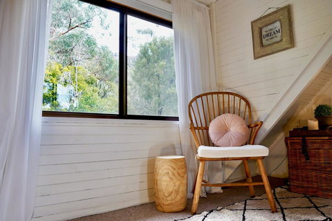 Cedar Country Retreat - ACT Tourism 2