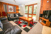 Cedar Holiday Units - Apartment 1