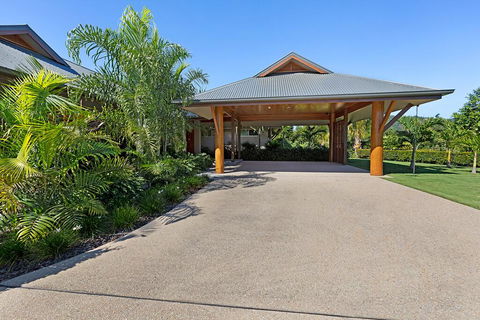 Celeste - At Funnel Bay - ACT Tourism 1