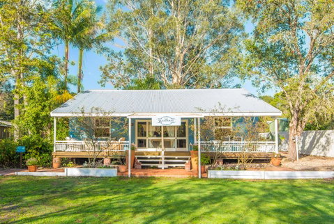 Celestial Dew Guest House, Day Spa, Retreat - ACT Tourism 0