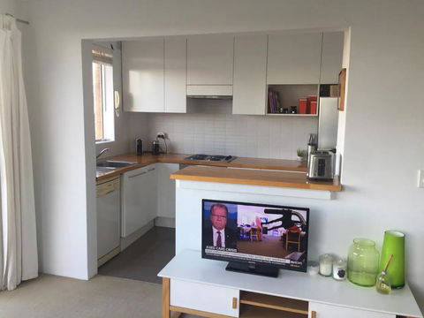 Centennial Park 1 Bedroom Apartment - ACT Tourism 2