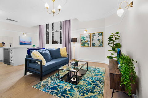 Central Apartment With Spacious Living And Dining - ACT Tourism 0
