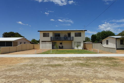 Central Views - ACT Tourism 1