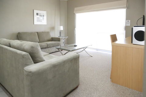 Centrepoint Apartments Griffith - ACT Tourism 3