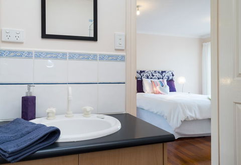 Chalet Of Rye - ACT Tourism 1