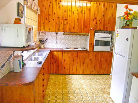 Chapman Cottage @ Callala Bay - ACT Tourism 1