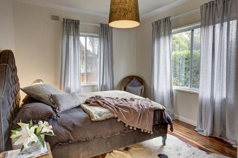 Character Cottage In Berrima - ACT Tourism 3