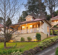 Charnwood Cottages in Warburton - ACT Tourism