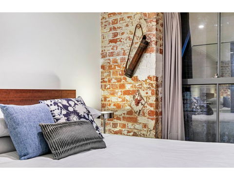 Chic Warehouse Apartment In Hipster, Foodie Hub - ACT Tourism 2
