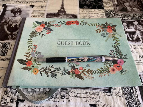 Churchill's B&B Twin Spa Getaway - ACT Tourism 1