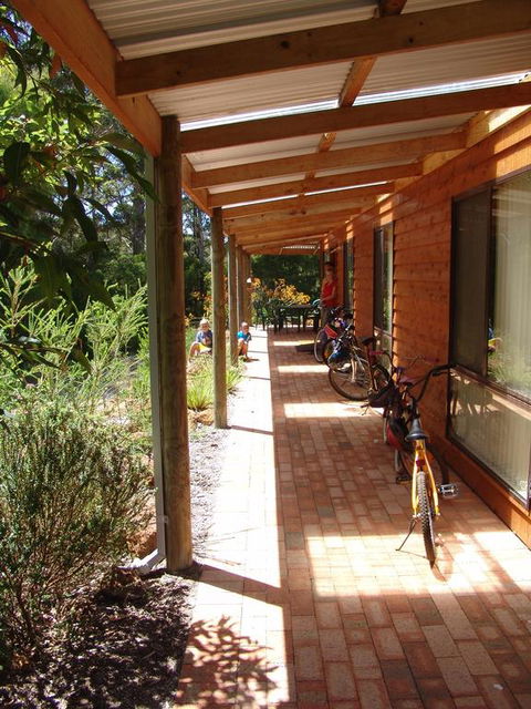 Cinnamon Coloureds Farm Cottages - ACT Tourism 0
