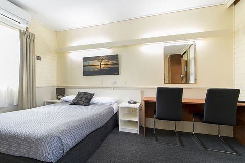 Citrus Valley Motel - ACT Tourism 1