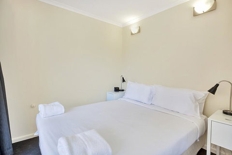 City Apartment At College St - ACT Tourism 3