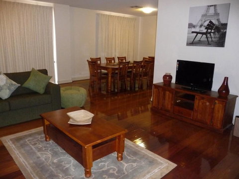 City Getaway 3 Bedroom Adelaide's East End - ACT Tourism 2
