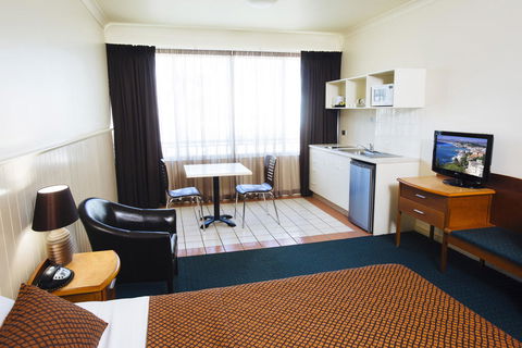 City Oasis Inn - ACT Tourism 2