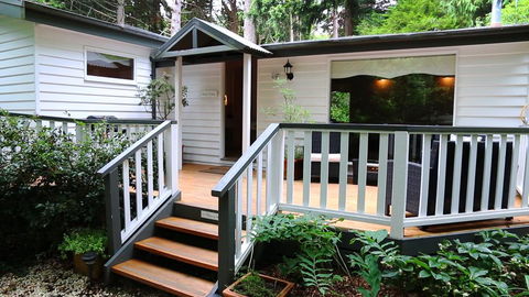 Clarendon Cottages - ACT Tourism 3