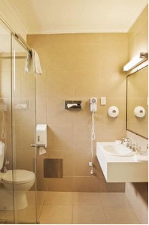 Classic Twin-bed Room 2 In Oakleigh - ACT Tourism 3